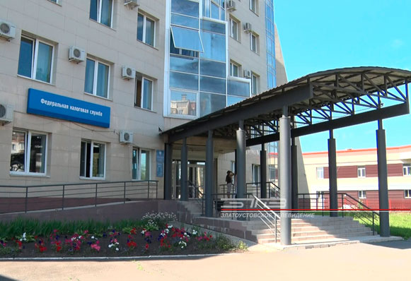 Налоговым должникам ограничат выезд из страны в период отпусков