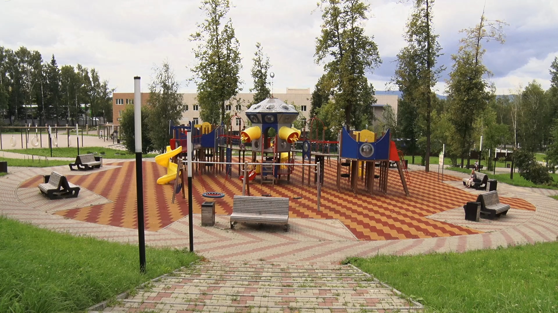 Программа «Формирование комфортной городской среды» преображает Златоуст, делая его не только красивее, но и удобнее для каждого жителя