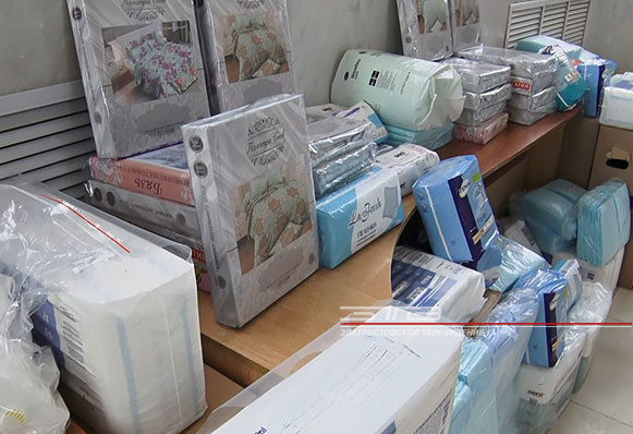 Защита от инфекции и духовная броня. Златоустовская епархия в очередной раз поддержала медиков «Городской больницы» гуманитарной помощью
