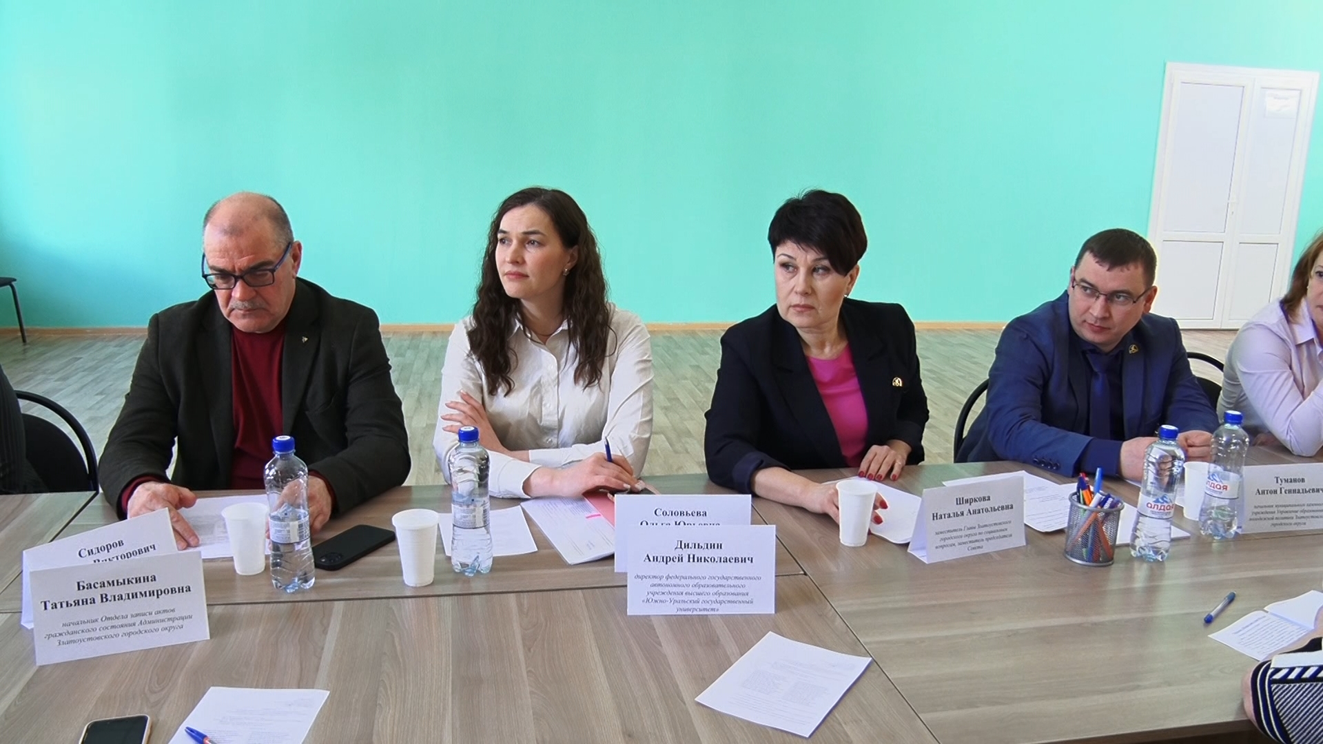 Какие проекты реализуются в городе и какую роль наставники играют в жизни школьников