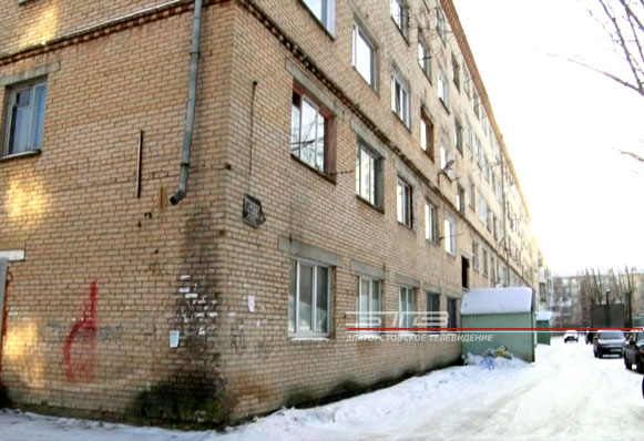 Здание общежития на пр. Гагарина превращается в зону коммунального бедствия из-за бездействия жителей