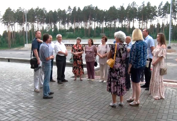 Лучше один раз увидеть, чем сто раз услышать. Активисты побывали на новых строительных объектах