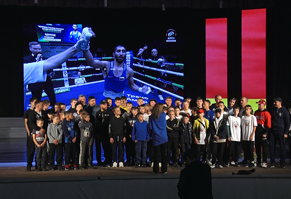Эдмонд Худоян стал пятикратным чемпионом России по боксу