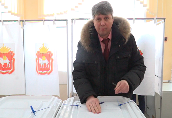 В школе №15 наблюдателем побывал министр культуры области Алексей Бетехтин