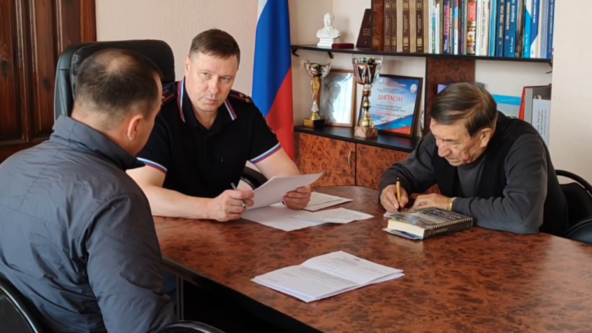 Поделиться своей проблемой могут все граждане