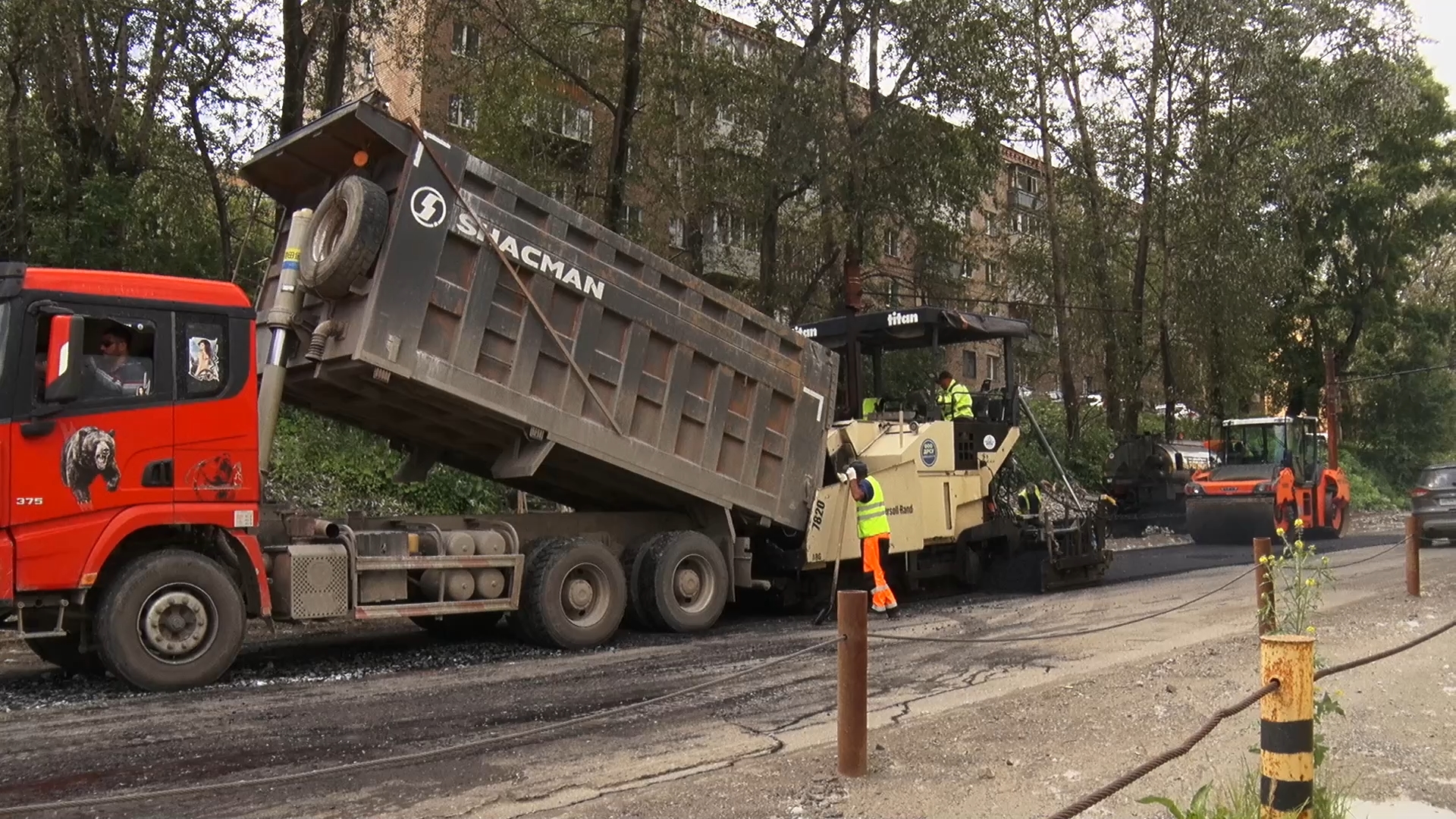 В Златоусте продолжается текущий ремонт дорожной сети