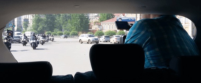 В косухах и высоких сапогах прибыли в Златоуст байкеры из клуба «Черные ножи»