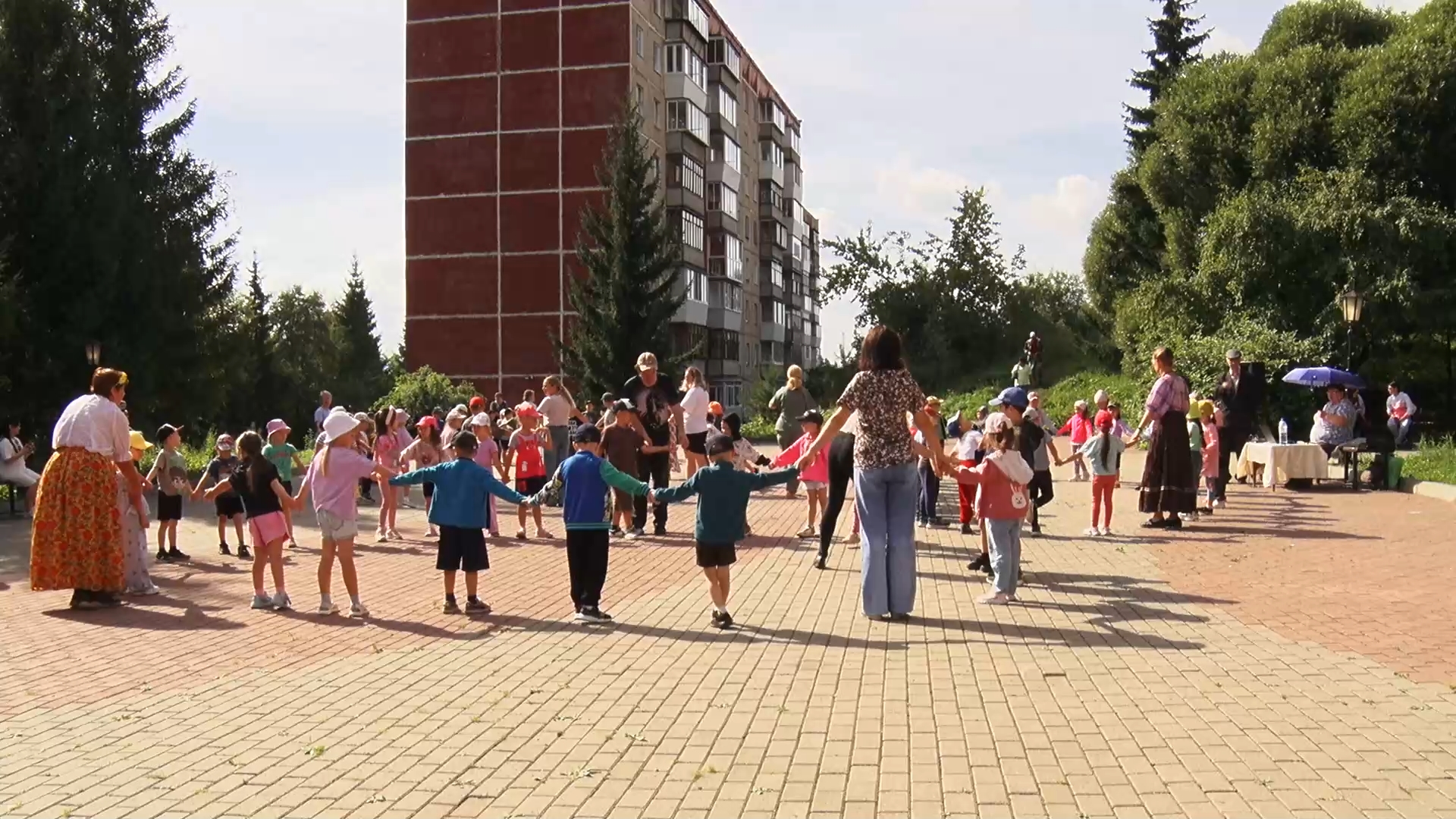 В Златоусте вовсю готовятся к одному из самых душевных городских событий — Всероссийскому фестивалю «Хороводы России»