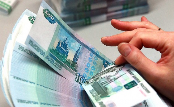 Между прочим, в Златоусте продолжают наказывать безответственных дорожников