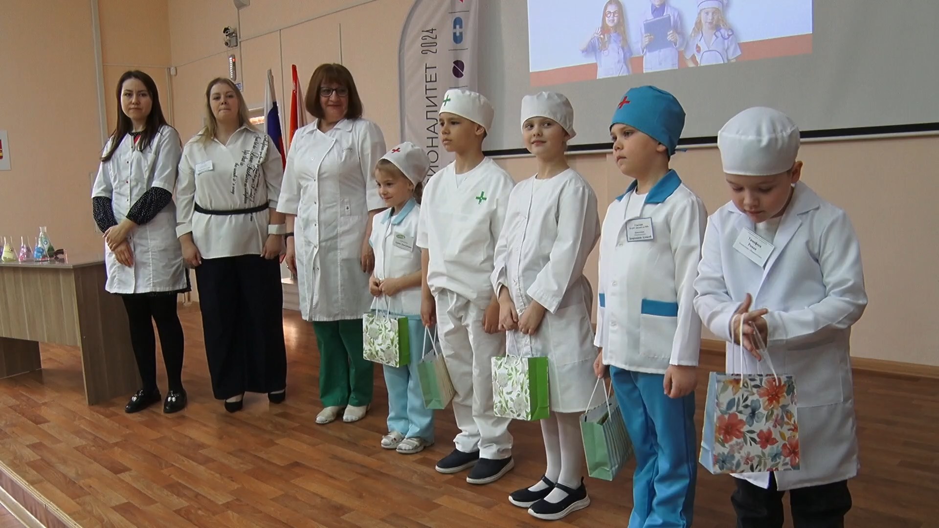 В Златоусте проходит финал детского чемпионата «Умения юных»
