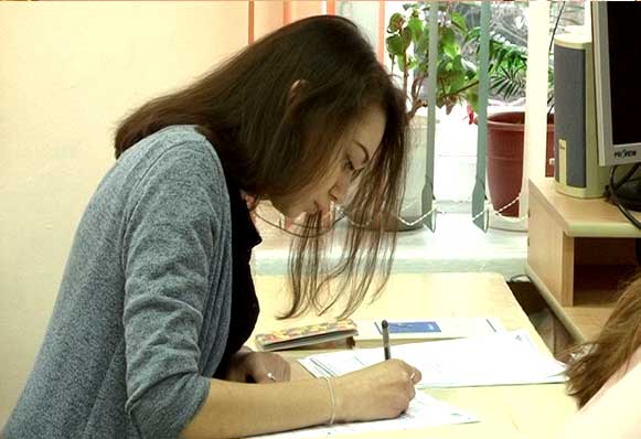 Одиннадцатиклассники сдали первый экзамен