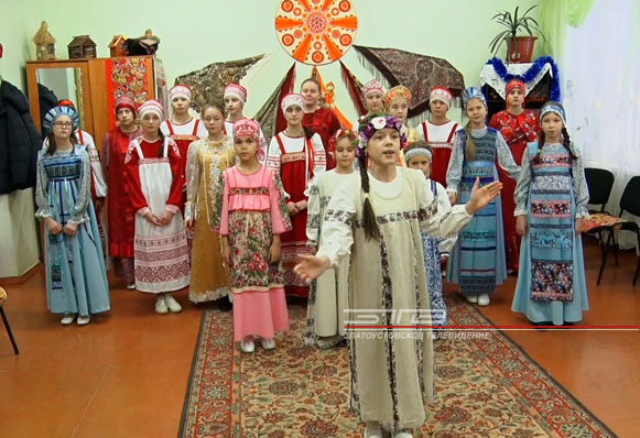 ДЗД: 7 международных и всероссийских конкурсов. И это только с начала учебного года. Для фольклорного ансамбля «Лапоточки» сезон начался как никогда удачно