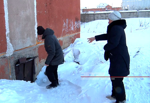 Жители одного из домов по ул. Насосная просят о помощи депутатов Собрания ЗГО и коммунальщиков