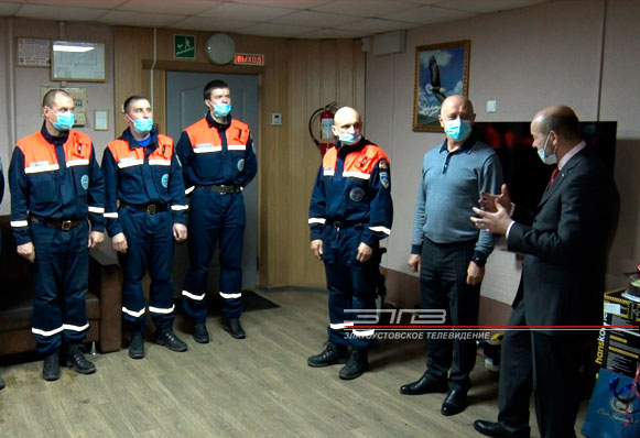Готовые всегда прийти на помощь. 27 декабря российские спасатели отметили свой профессиональный праздник