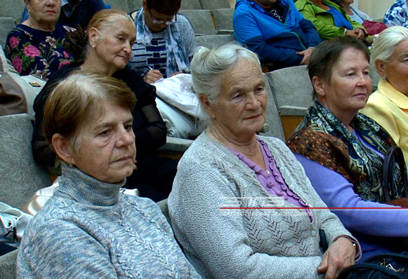 Златоустовские садоводы встретились, чтобы поделиться итогами лета и отметить собственный профессиональный праздник