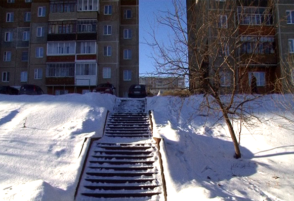 Пешеходы жалуются на состояние городских тротуаров